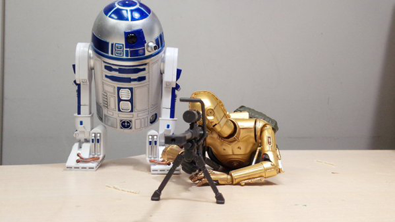 Illustration for article titled R2-D2 And C-3PO Are Out Of Control